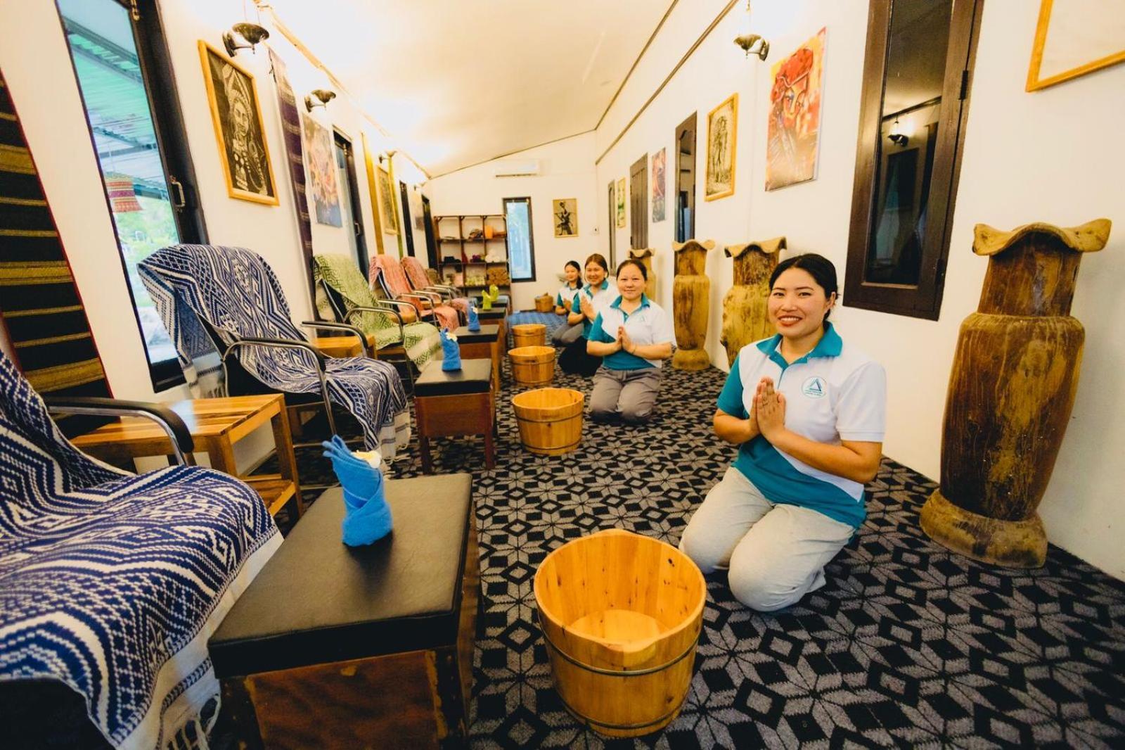 Chanthavong Hostel 琅勃拉邦 外观 照片