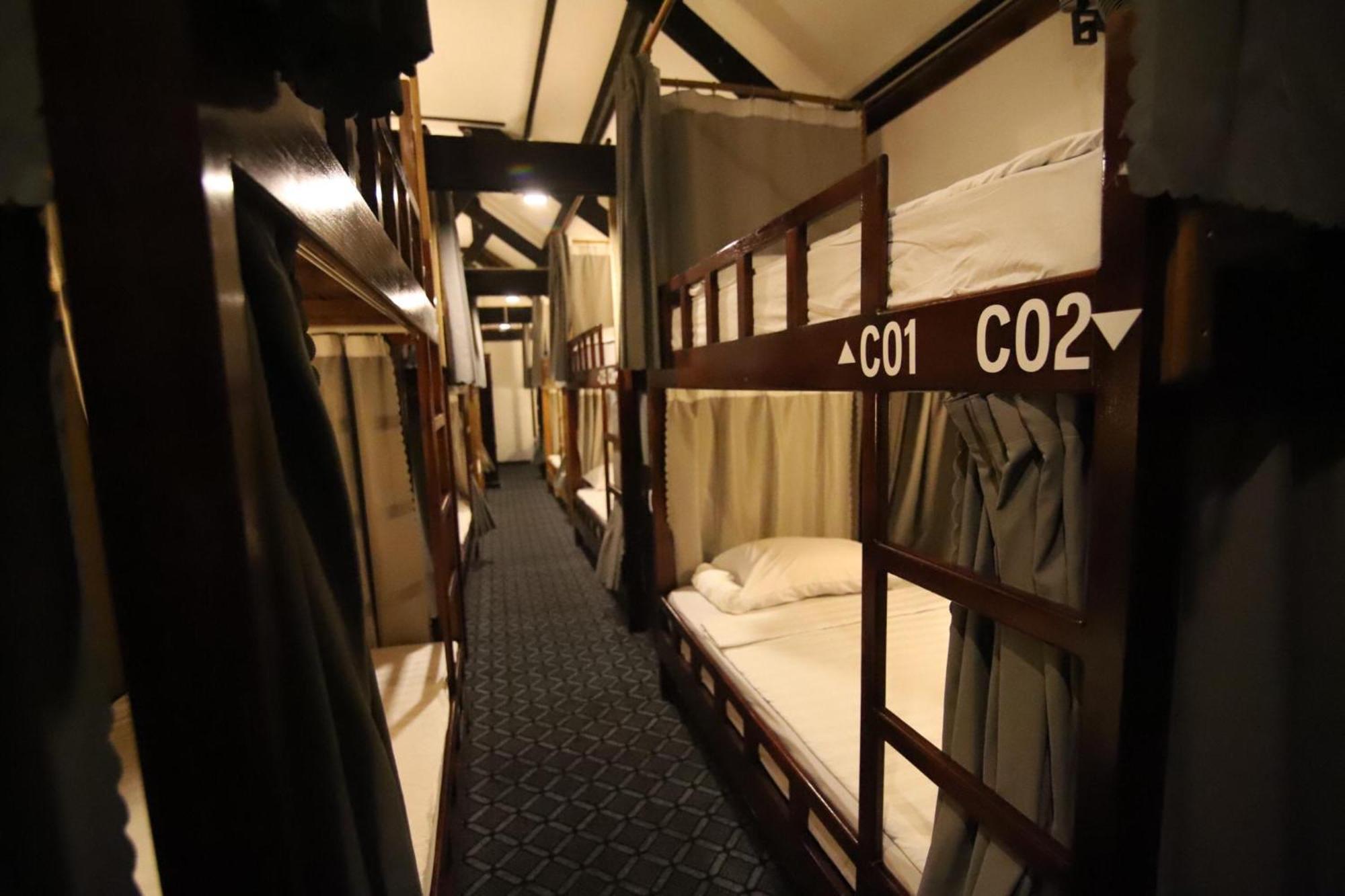 Chanthavong Hostel 琅勃拉邦 外观 照片