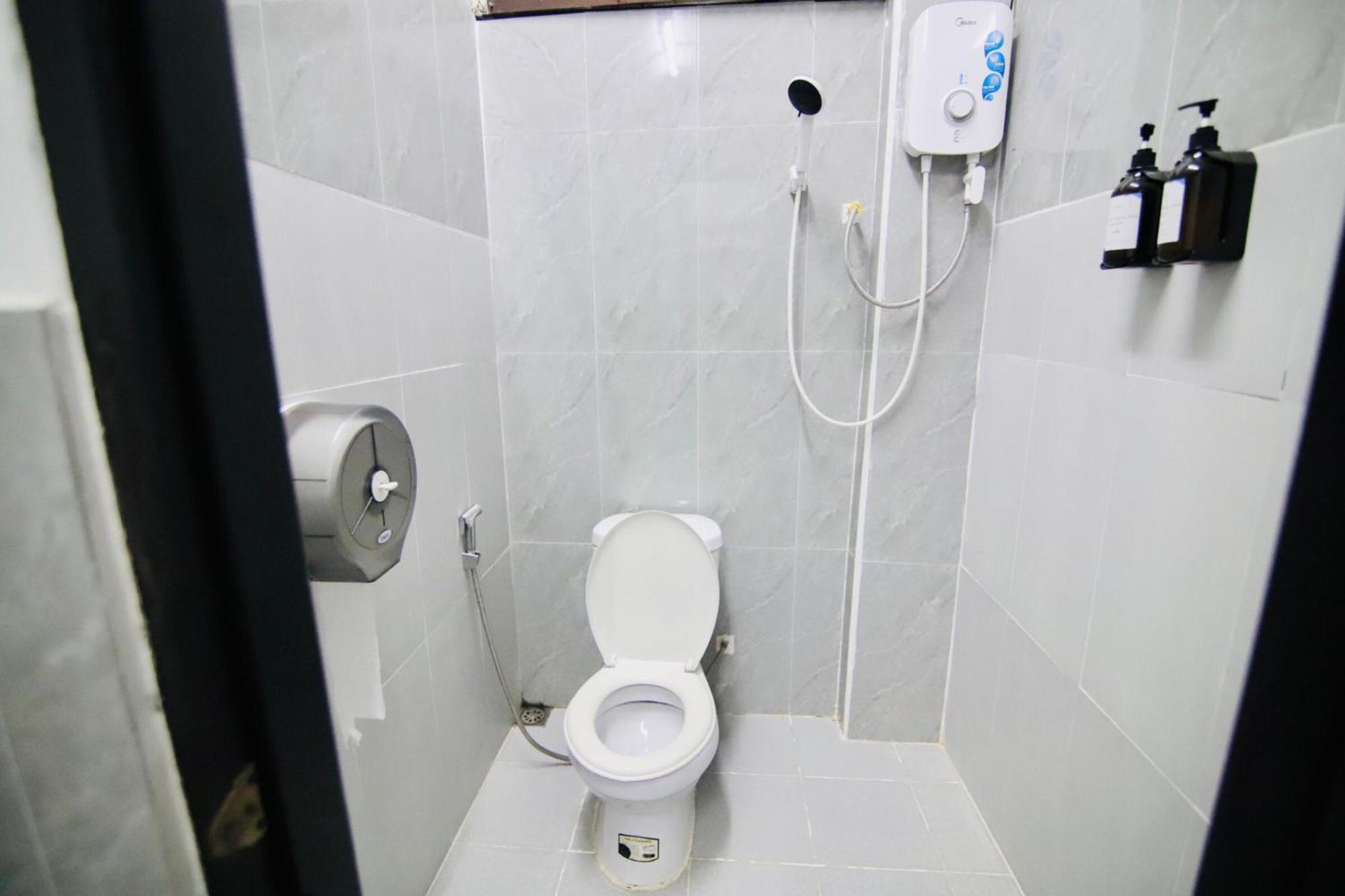 Chanthavong Hostel 琅勃拉邦 外观 照片